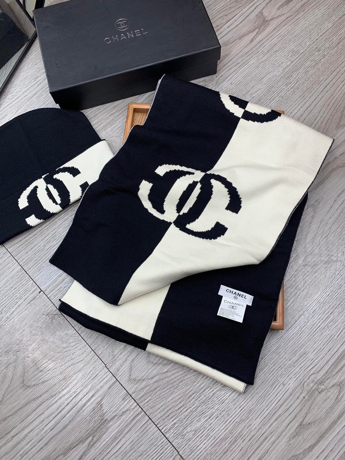 Beanie and Scarf Stylish two-piece set
