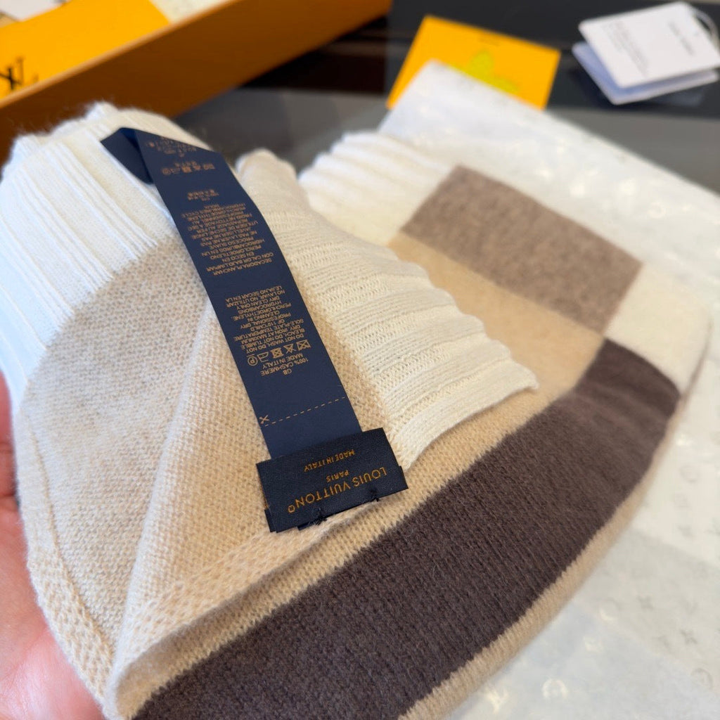 Soft Cashmere Knit Scarf