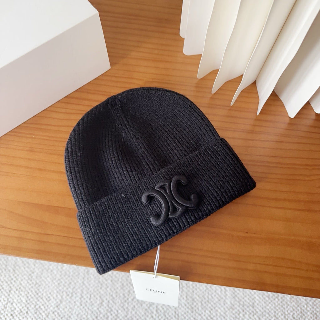 CL Beanie in Black