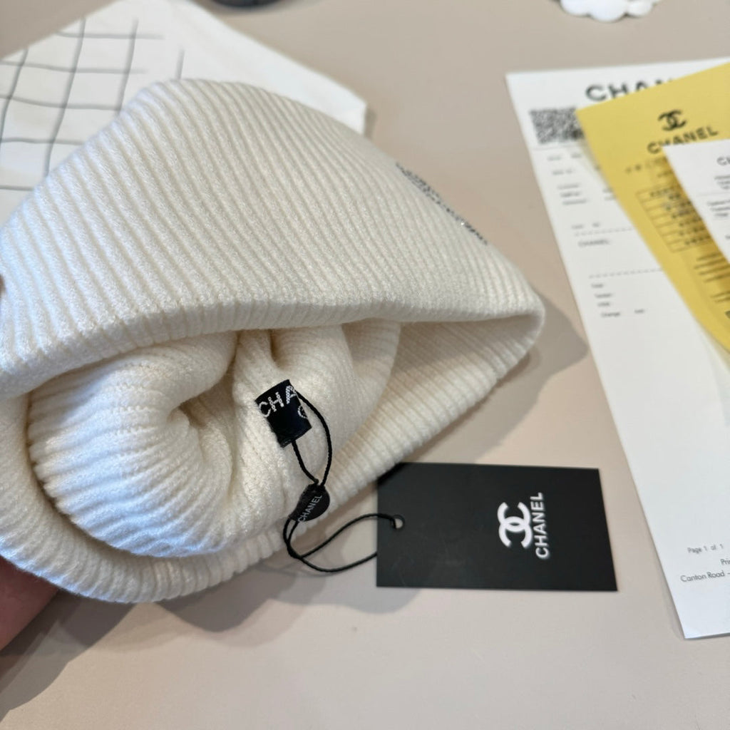 C/C Knit Beanie in white