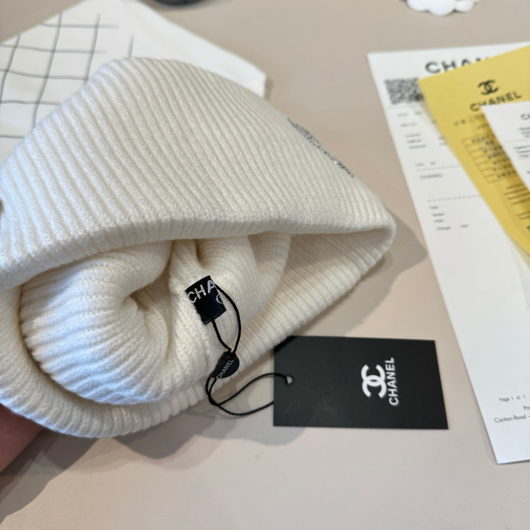 C/C Knit Beanie in white